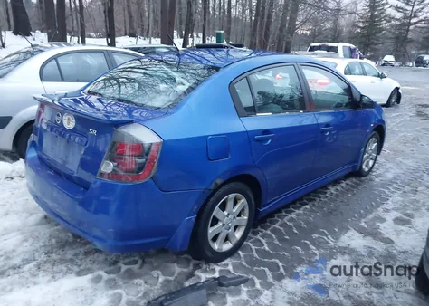 2011 Nissan Sentra 2.0Sr z USA, uszkodzony, nr VIN 3N1AB6AP4BL642310